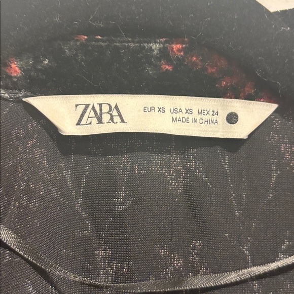 Zara Black and Red Velvet Blouse - Picture 3 of 6
